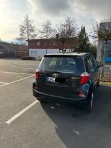 Toyota Verso-S 1,33-l-Dual-VVT - - schwarze Toyota Verso-S