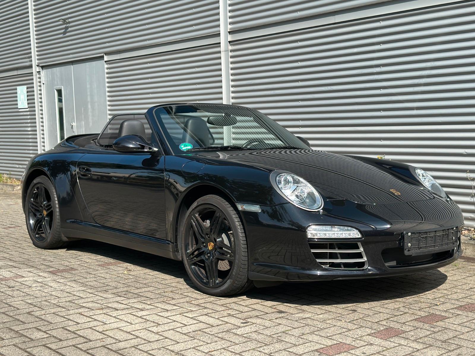 Porsche 997 Carrera 4 Cabrio, Triple Black, PDK ,Klappe