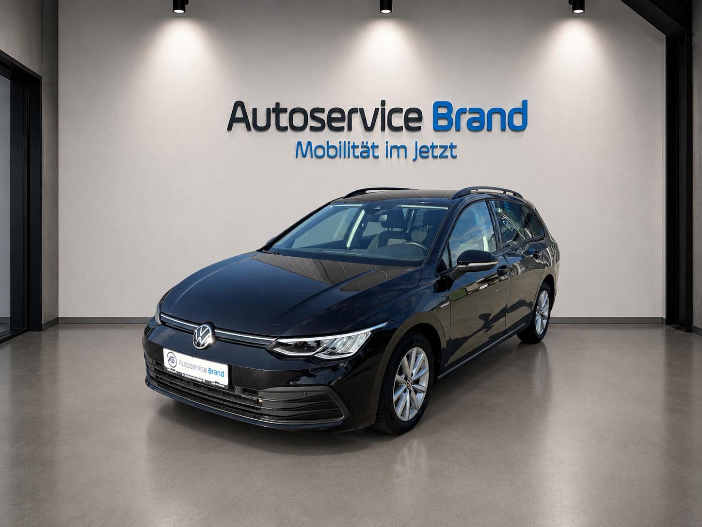 Volkswagen Golf VIII Variant Life eTSI