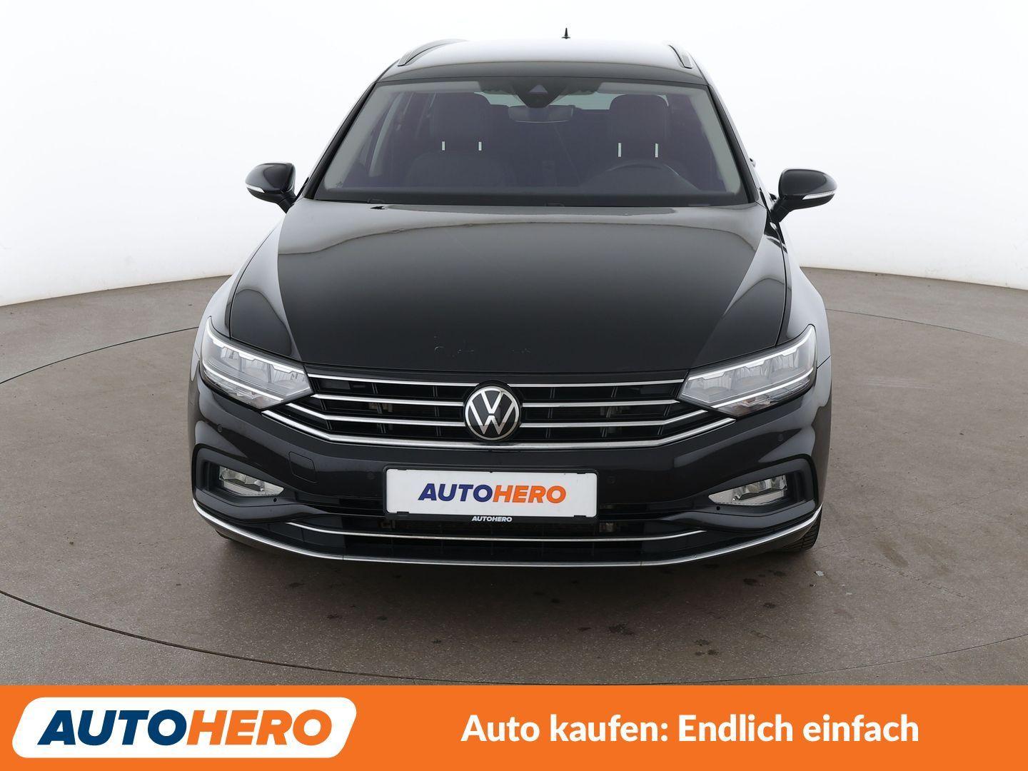 Volkswagen Passat 1.5 TSI ACT Elegance Aut.*NAVI*LED*ACC*