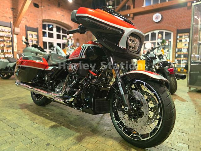 Harley-Davidson FLHXSE CVO Street Glide