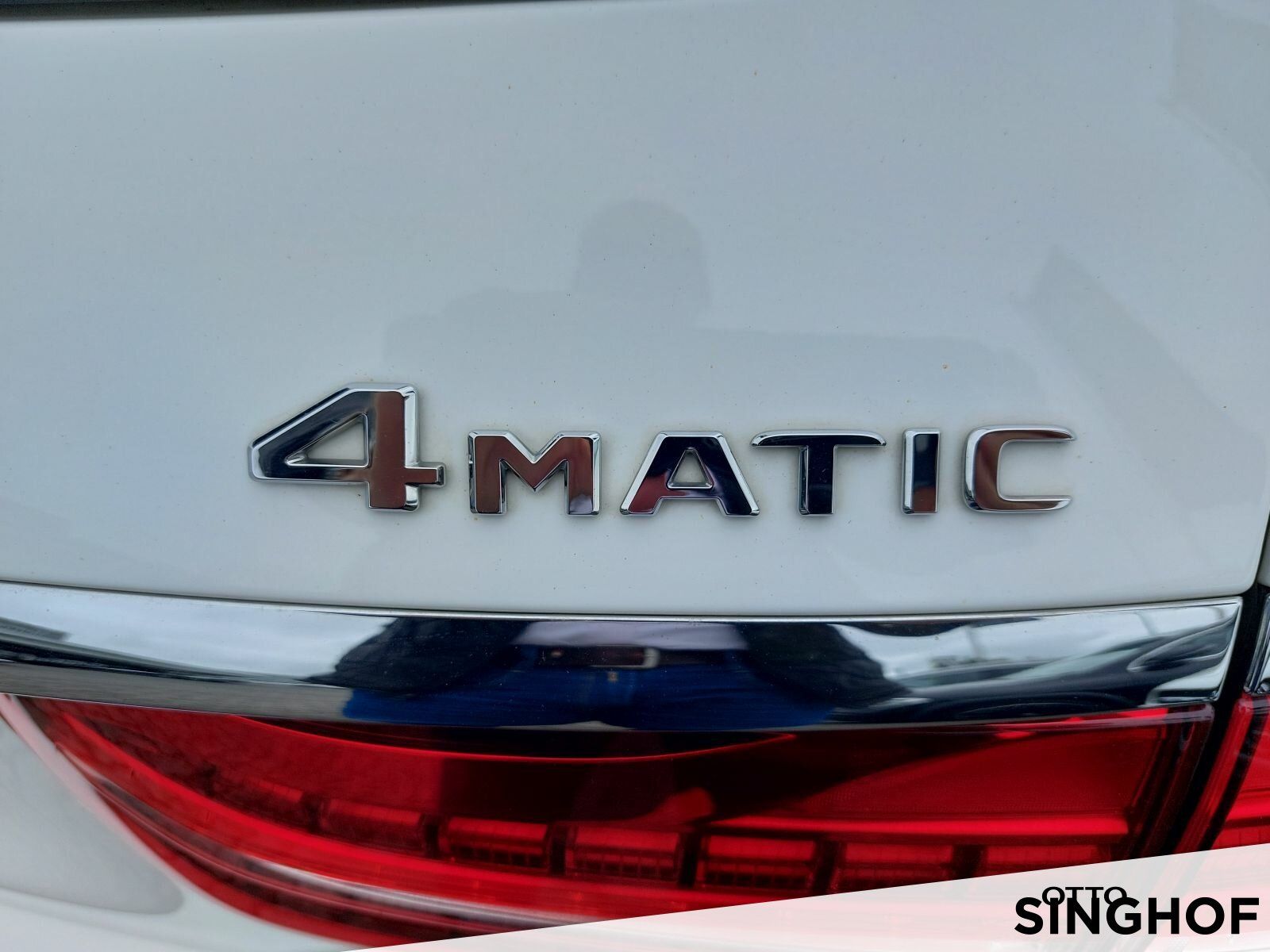 Fahrzeugabbildung Mercedes-Benz E 220 d T 4matic AMG Pano+AHK+Airmatic+dynam.LED