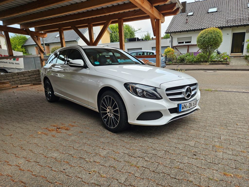 Image of Mercedes-Benz C 200