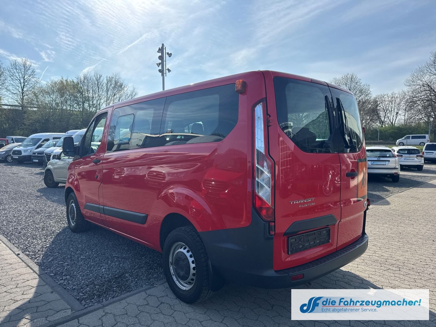 Fahrzeugabbildung Ford Transit Custom Kombi 300 L1 2.2 TDCi *2406 *KLIM