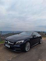 Mercedes-Benz S 560 Coupé  - blaue Mercedes-Benz S 560