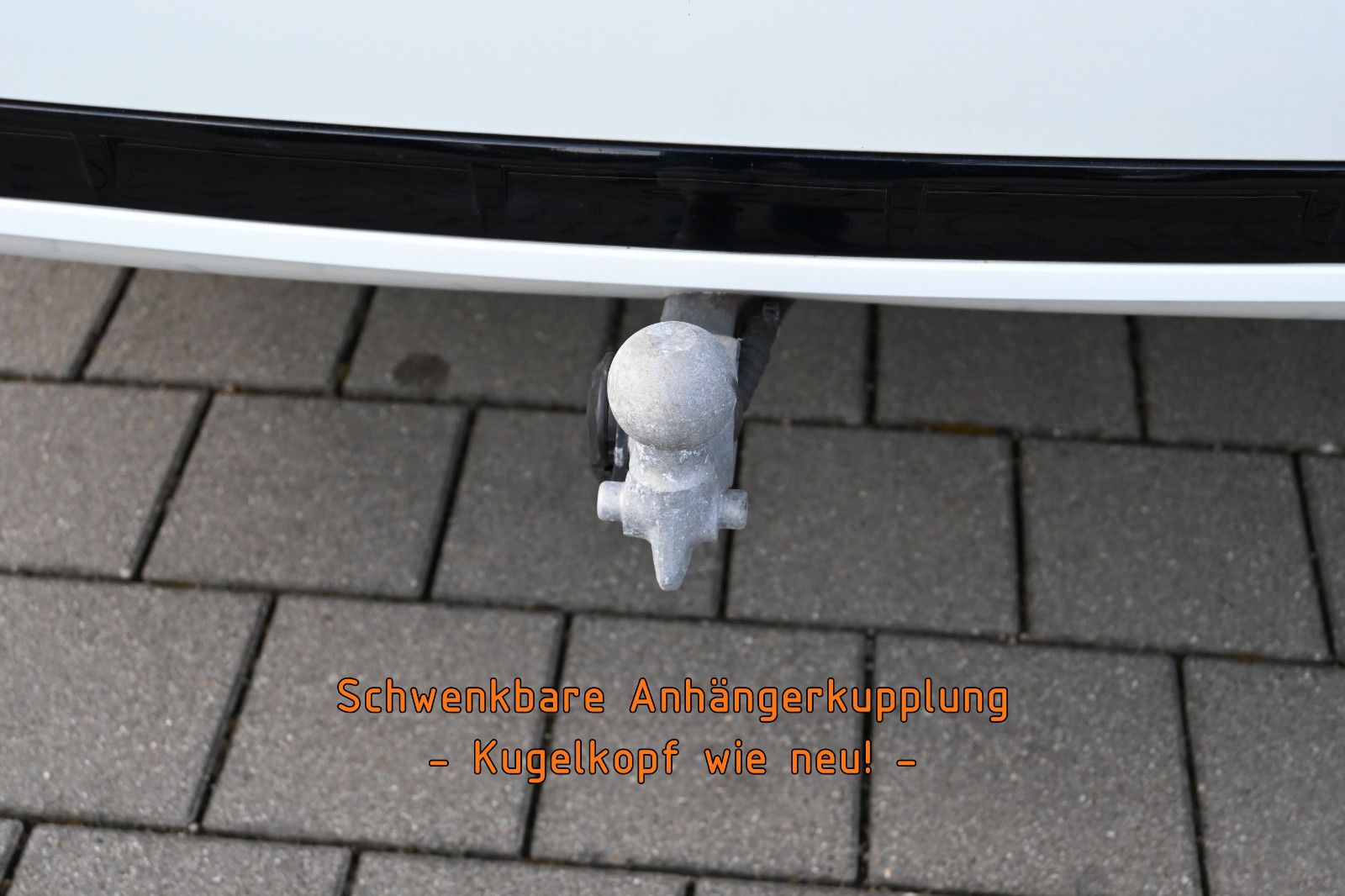 Fahrzeugabbildung Volvo XC90 B5 D AWD R-Design °ACC°AHK°PANO°STANDHEIZ°