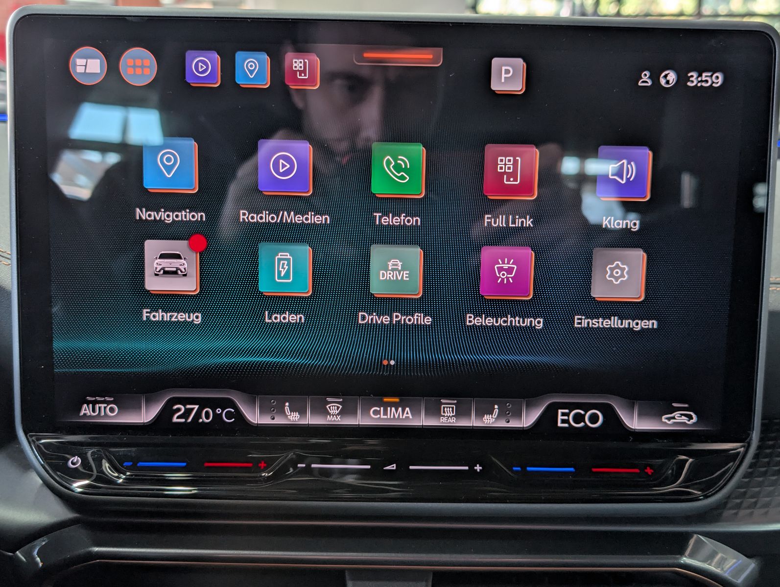 Fahrzeugabbildung CUPRA Leon 1.5 e-Hybrid PLUG-IN LED INTELIG-DRIVE EDGE