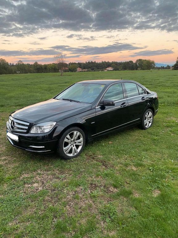 Image of Mercedes-Benz C 200