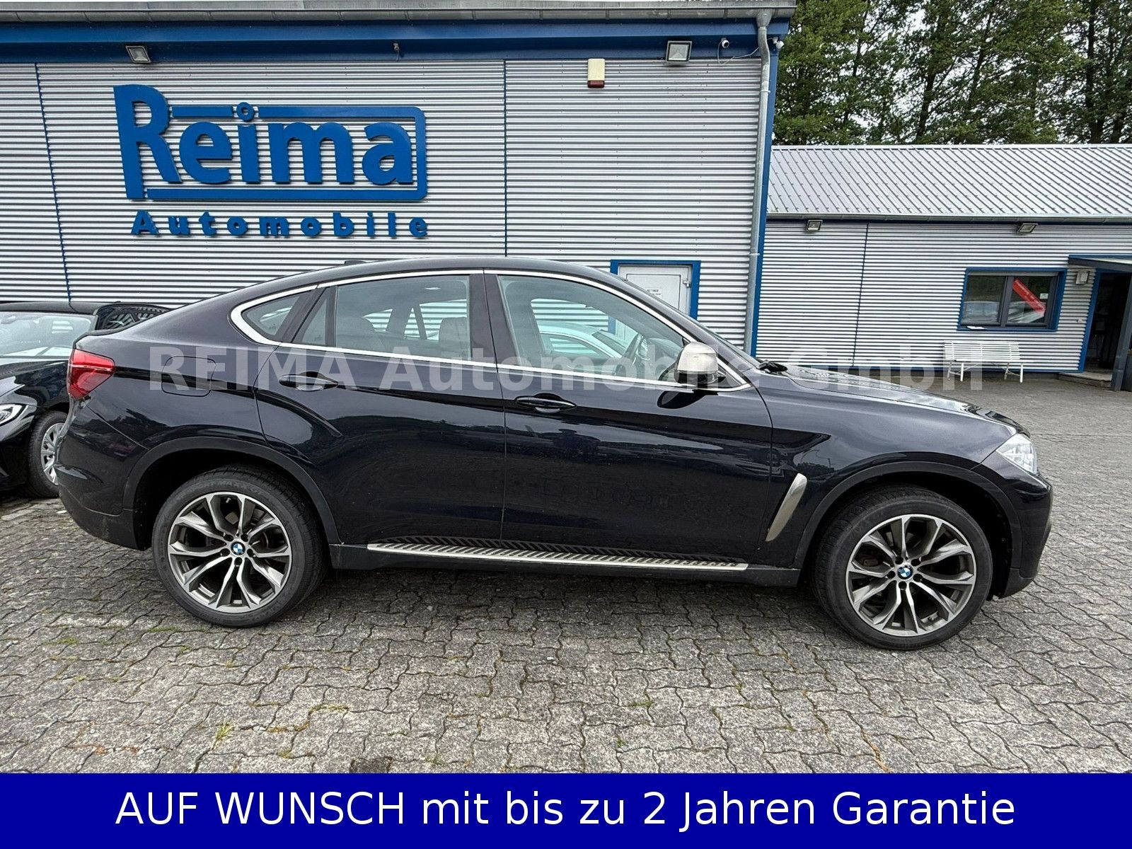 Fahrzeugabbildung BMW X6 xDrive 30 d Individual, H&K, Soft Clsoe