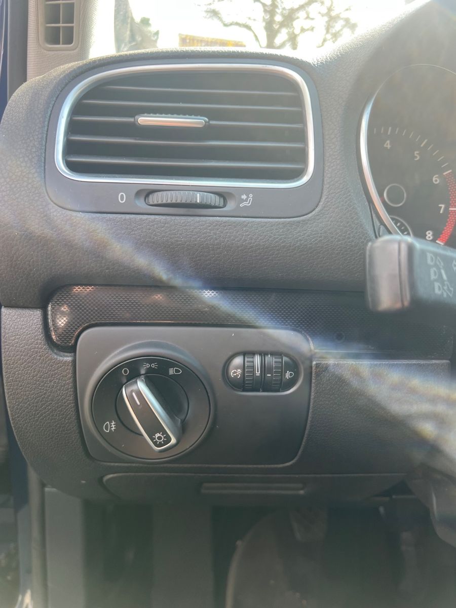 Fahrzeugabbildung Volkswagen Golf VI 1.4 TSI Comfortline *SCHECKHEFT BEI VW*
