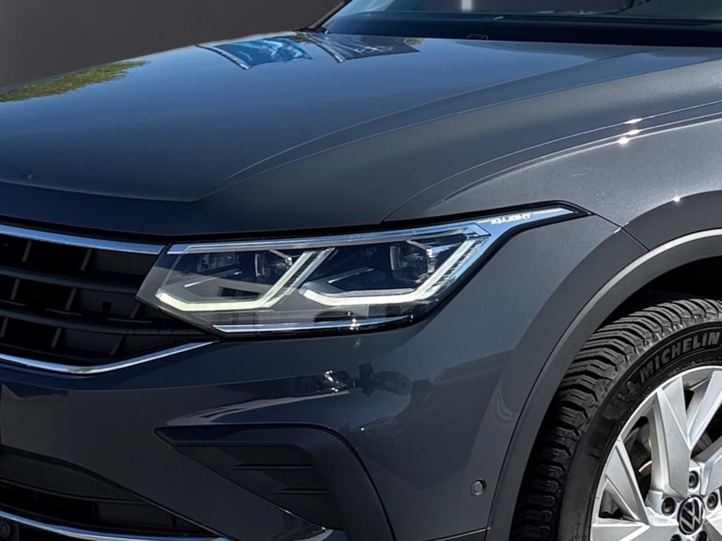 Volkswagen Tiguan Active 1.5 TSI StandHZG AHK-klappbar Navi, миниатюра 7