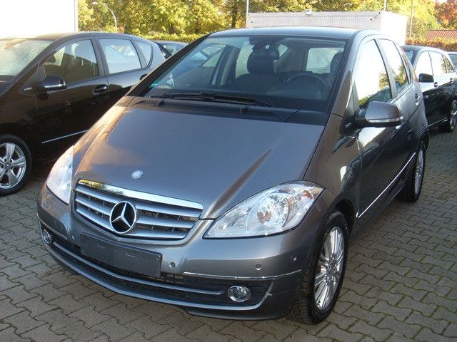 Mercedes-Benz A 200 Automatik / Elegnce / Parktronic