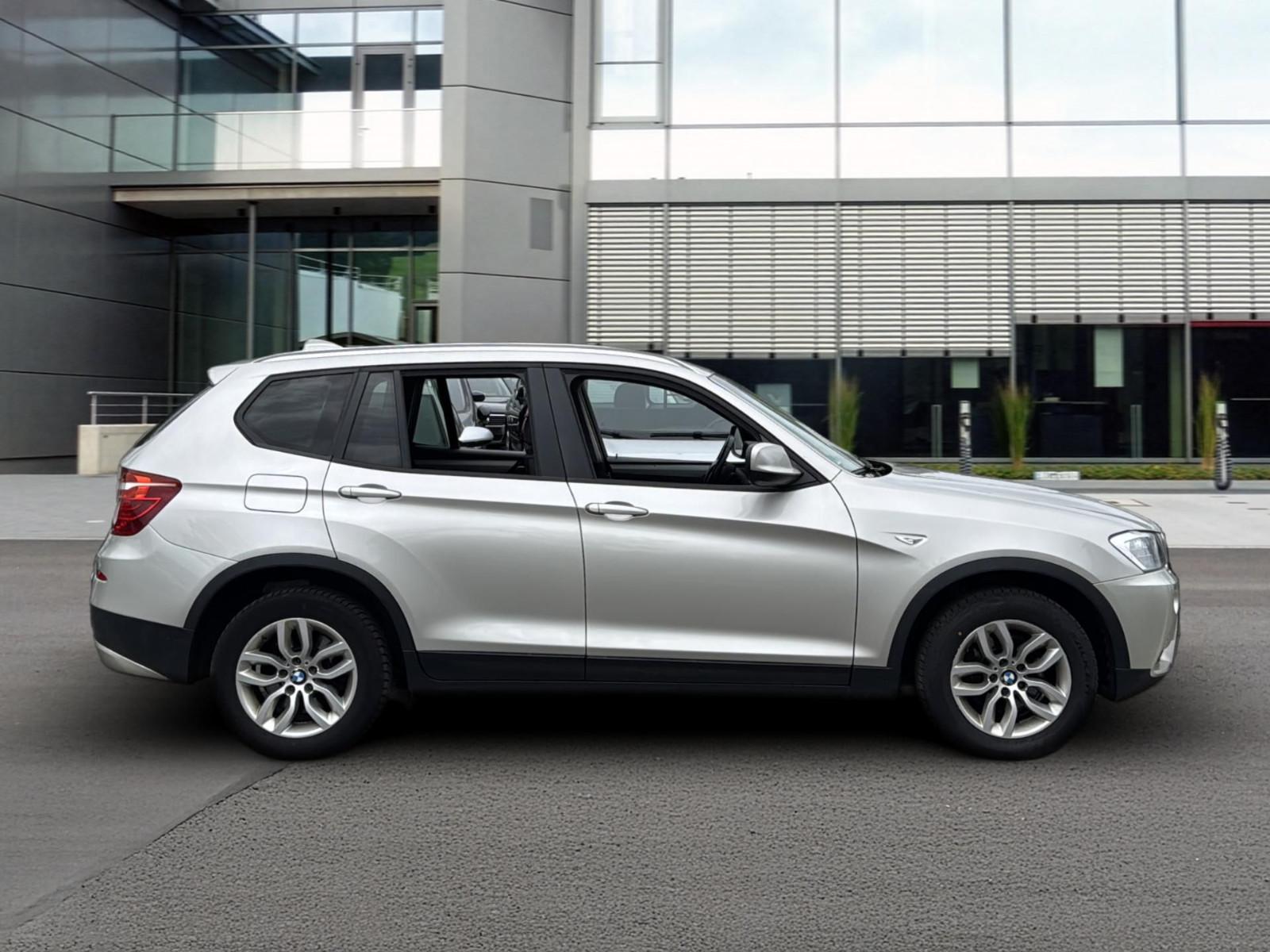 BMW X3 35D BVA 313ch - Attelage - Toit ouvrant panoramique - Sièges chauffants - Carnet entretien