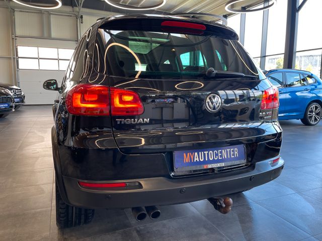 Volkswagen Tiguan Sport & Style 4Motion *NAVI*AHK*XENON*RFK