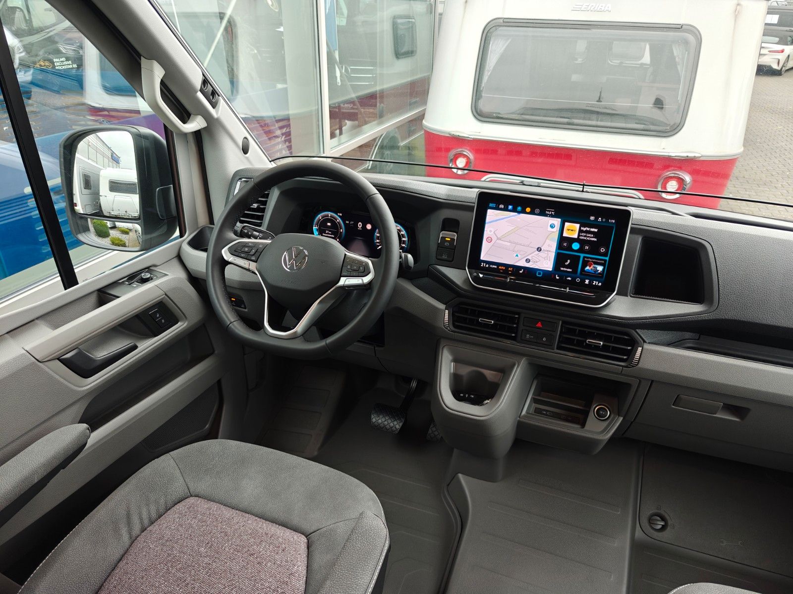 Fahrzeugabbildung HYMER / ERIBA / HYMERCAR CAR 600 - 18" A/T, Markise, AHK, VW Facelift! -