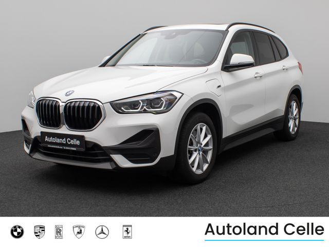 BMW X1 xD25e Panorama Kamera DAB HUD Leder LED Alarm