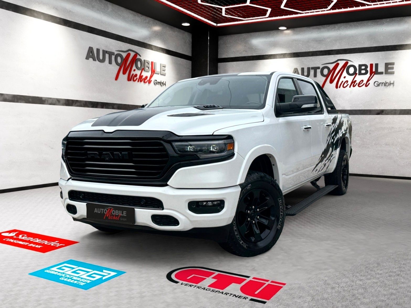 Dodge RAM 2022, 5.7 benzīns, Automāts, SUV/Apvidus, Balts — Latvijā