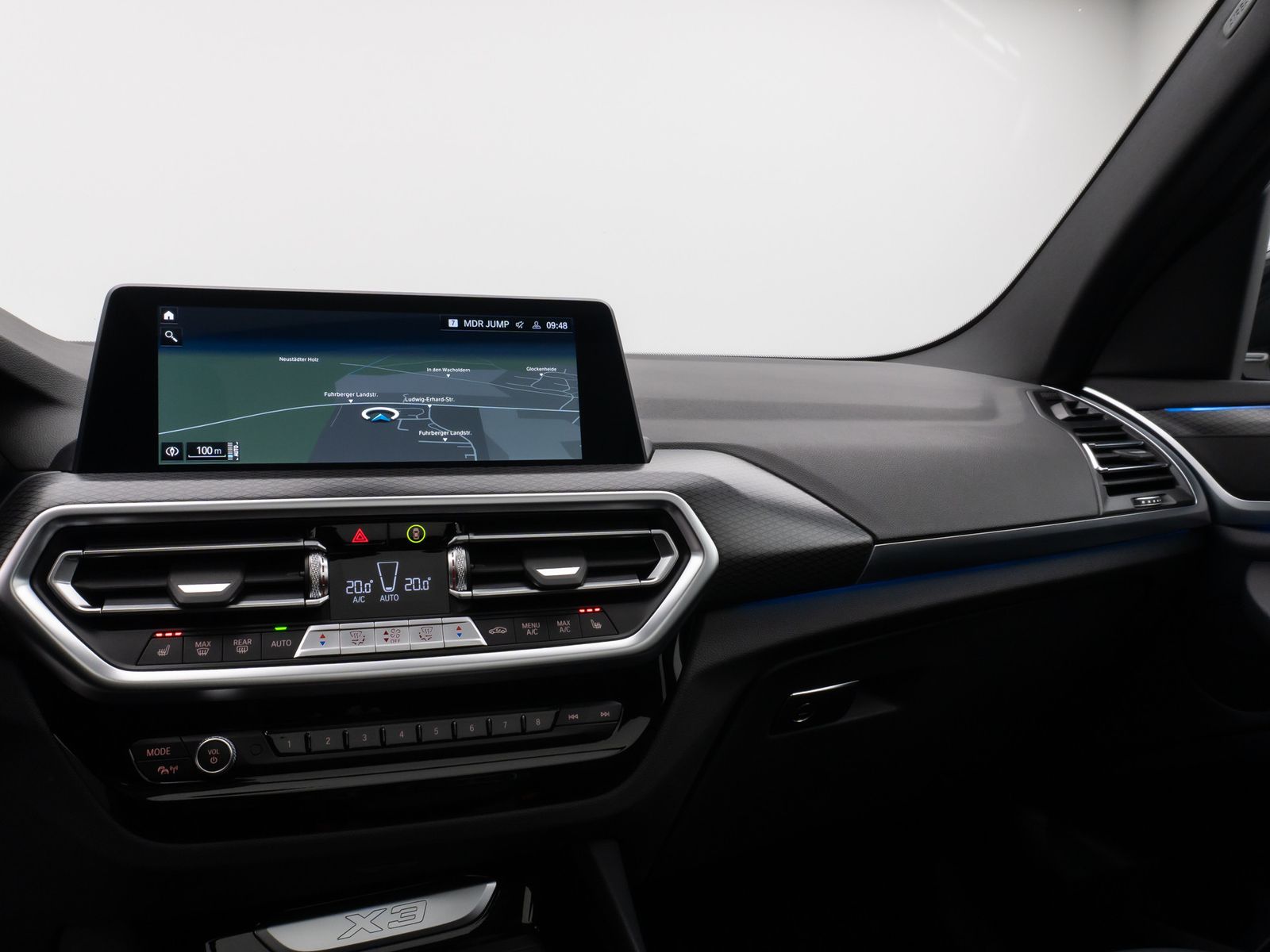 Fahrzeugabbildung BMW X3 xD30e M Sport Panorama Laser 360°HUD Komfort