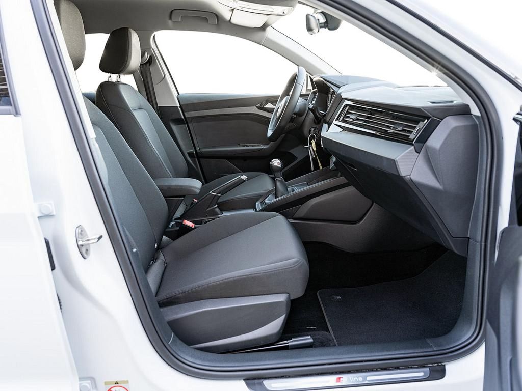 Fahrzeugabbildung Audi A1 Sportback S line 25 TFSI VIRTUAL COCKPIT SHZ