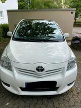 Toyota Verkaufe Toyota Verso 2.2 Diesel 177 kW - Toyota Corolla Verso mit Diesel-Antrieb: Kleinbus, Klimaanlage