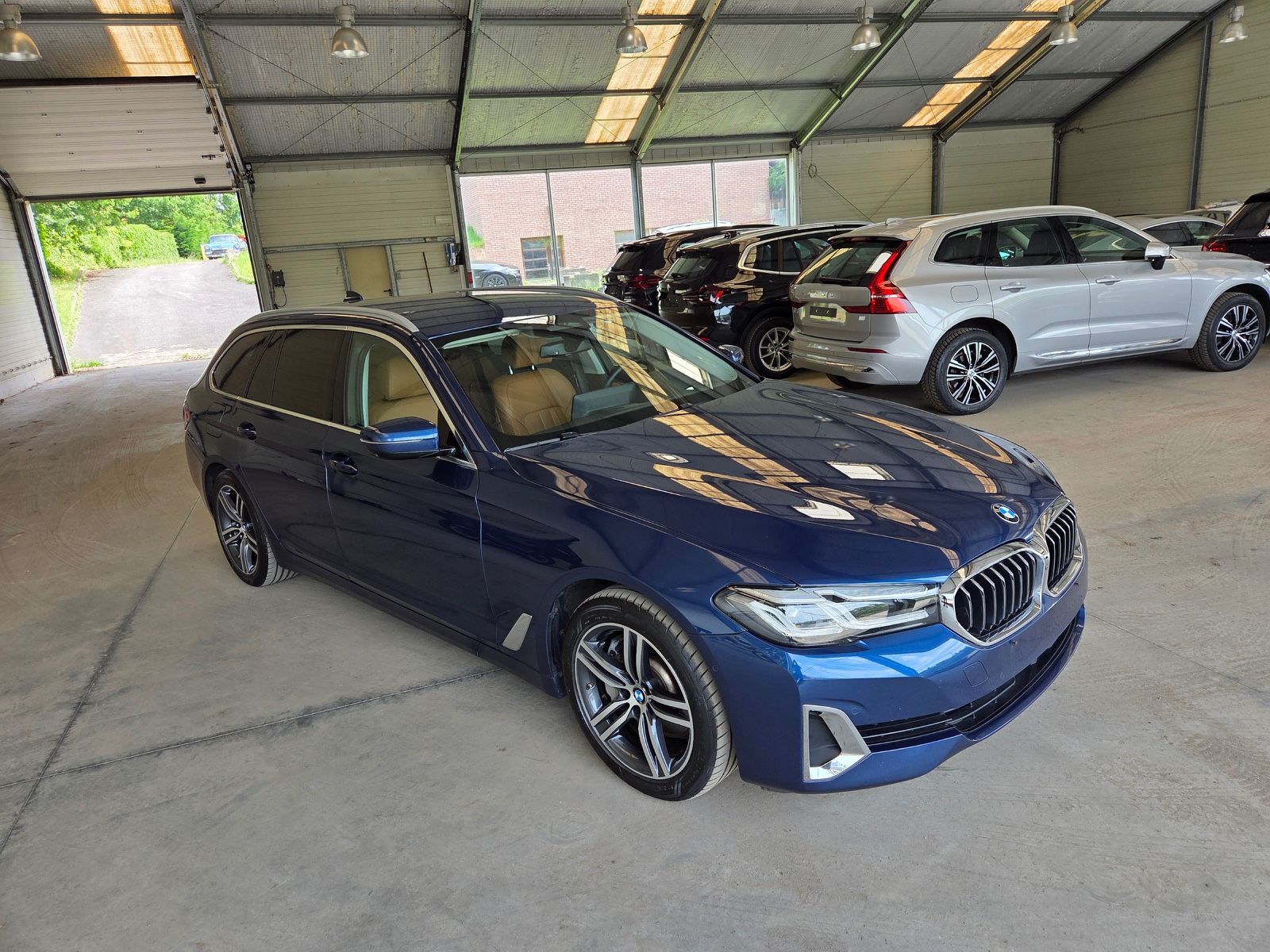 BMW 530e xDrive Luxury Line Massage/HUD/360 imagem 2