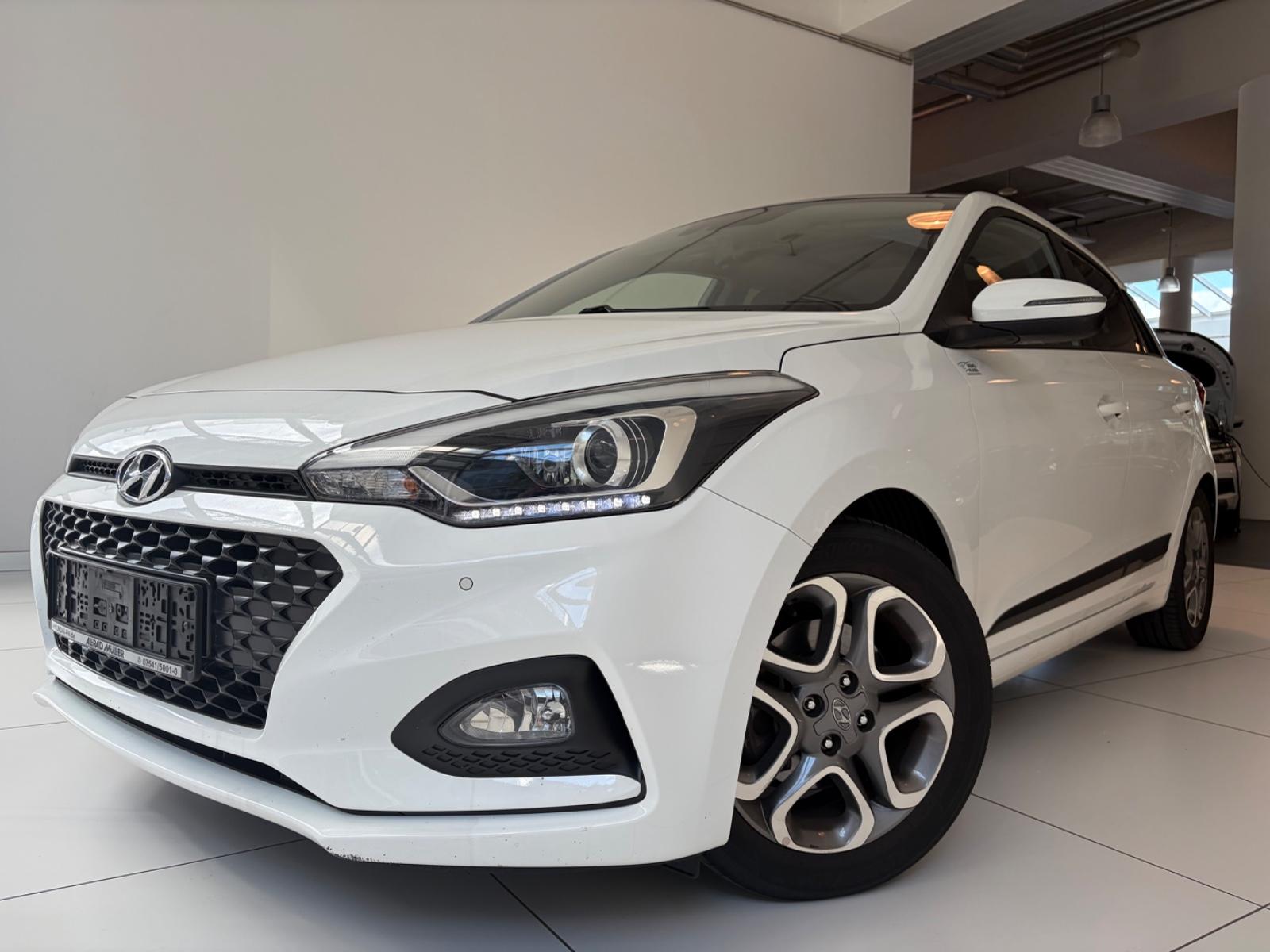 Hyundai i20 Style 1.0 T-GDI*Panorama*Webasto*Navi*Kamera