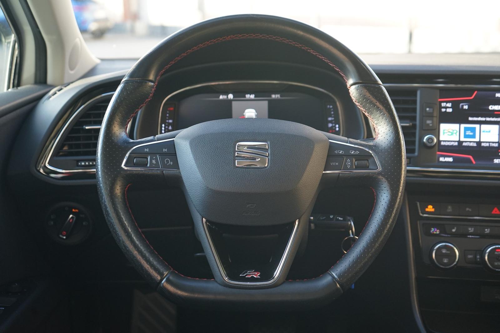 Seat Leon ST 1.8 FR DSG LED Navi AHK Sitzheizung PDC