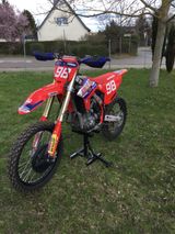 Honda CRF450R - HONDA CR 450