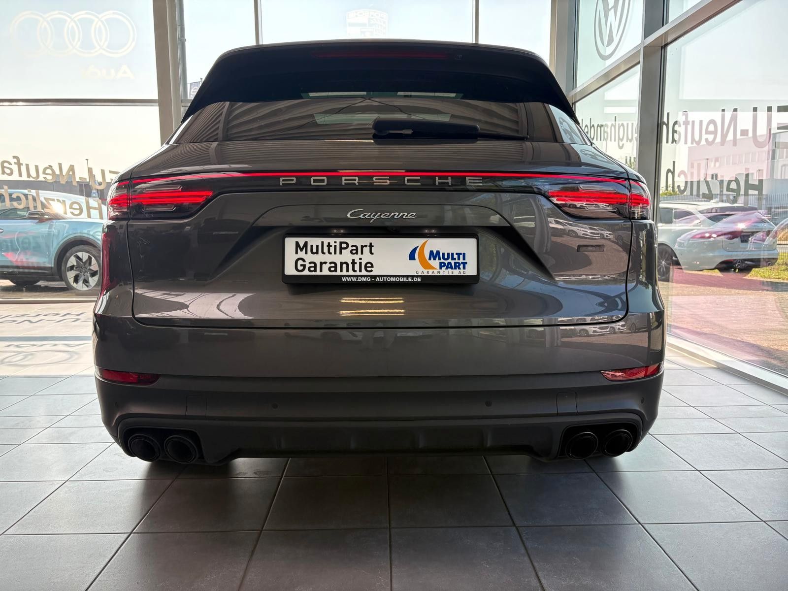 Fahrzeugabbildung Porsche Cayenne, pano, luft volleder ahk,21 zoll, stdhz