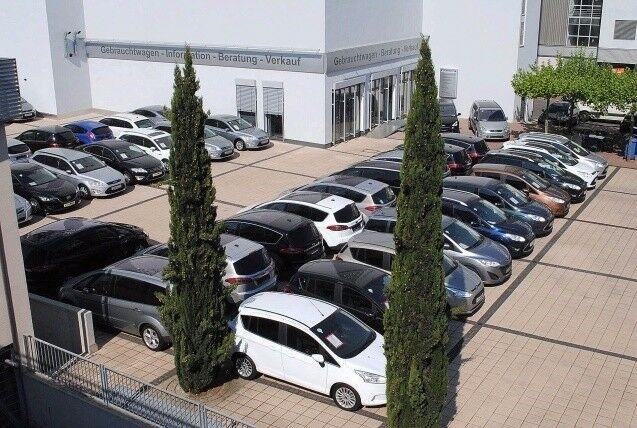 showroom-image-top