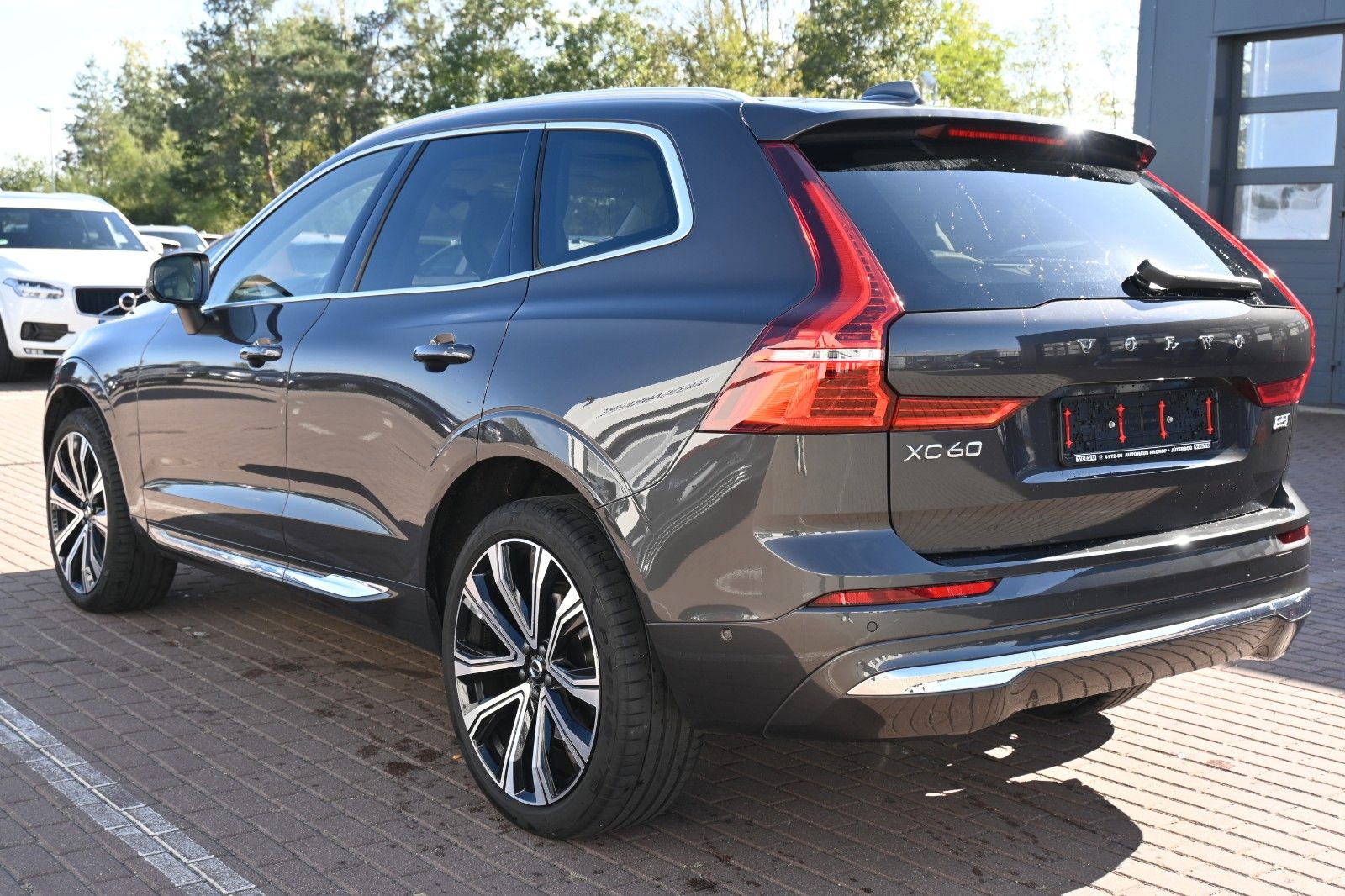 Fahrzeugabbildung Volvo XC60 B5D Inscription MASS*360°*AHK*Pano*ACC*