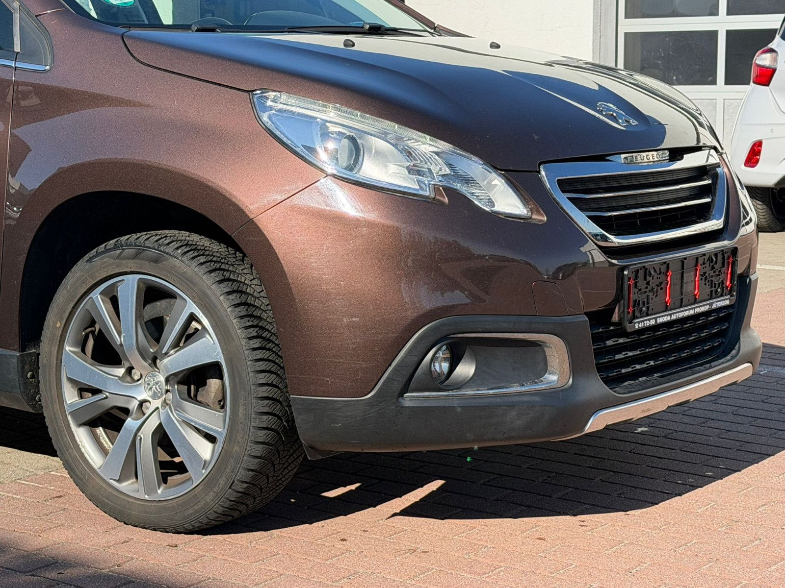 Fahrzeugabbildung Peugeot 2008 Allure