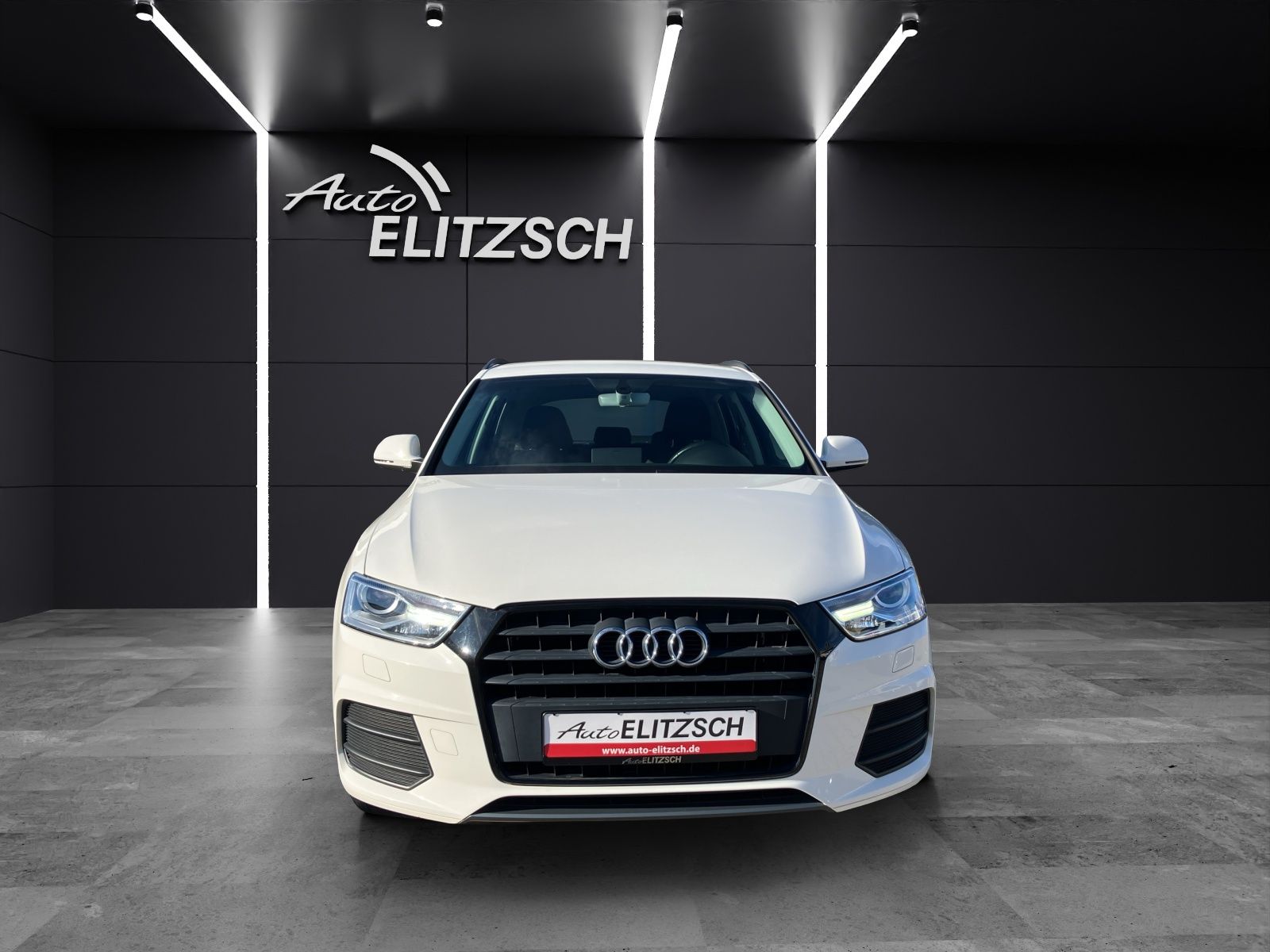 Fahrzeugabbildung Audi Q3 2.0 TDI sport AHK Xenon SHZ