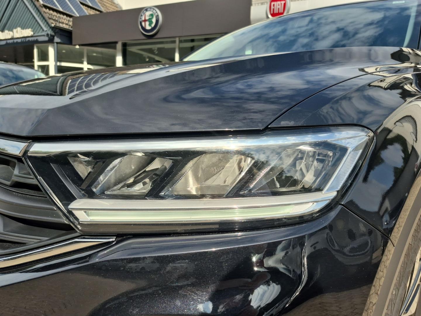 Volkswagen T-Roc Move DSG Navi CarPlay LED SHZ Parklenkassi, миниатюра 16