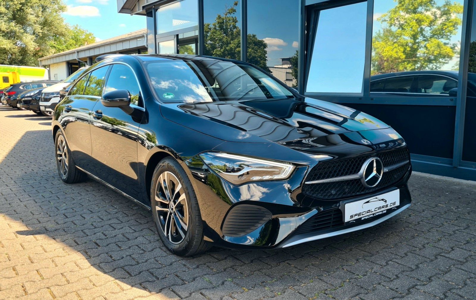 MERCEDES-BENZ CLA 180 SB - NAVI PREMIUM - LED - CAM -