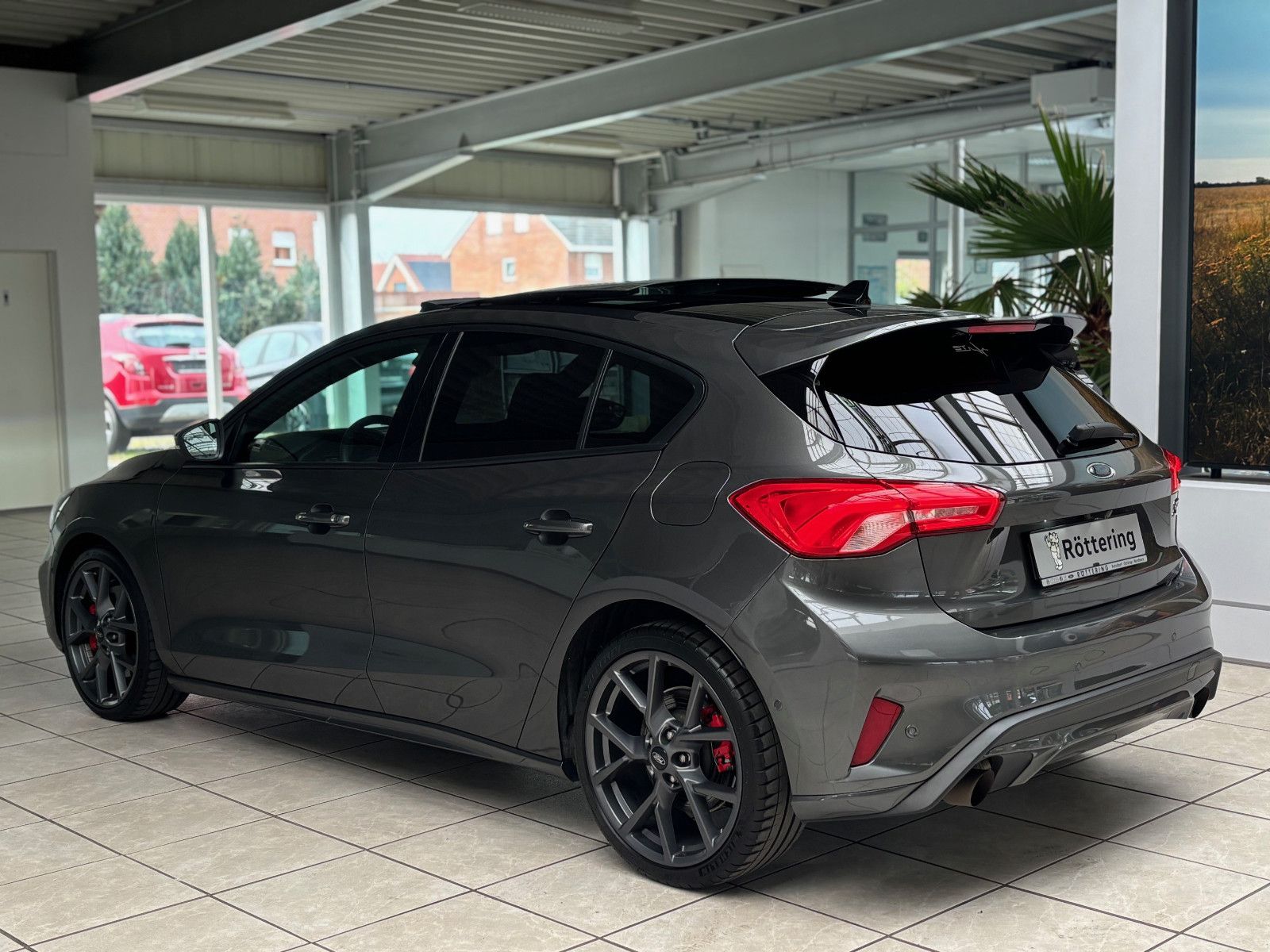 Fahrzeugabbildung Ford Focus  ST-Line +LED+Sport*