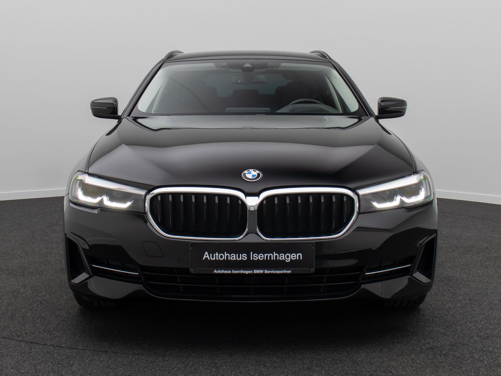 Fahrzeugabbildung BMW 520e Alarm 4xKlima Kamera HUD DAB DisplKey Sport