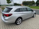 Opel Astra 1.6 Turbo Innovation StartStop Navi+Kamera - Opel Astra mit Benzin-Antrieb: Kombi, mit Klimaanlage