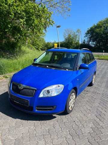 Skoda Fabia Combi Ambiente 1.6 BENZIN / KLIMA