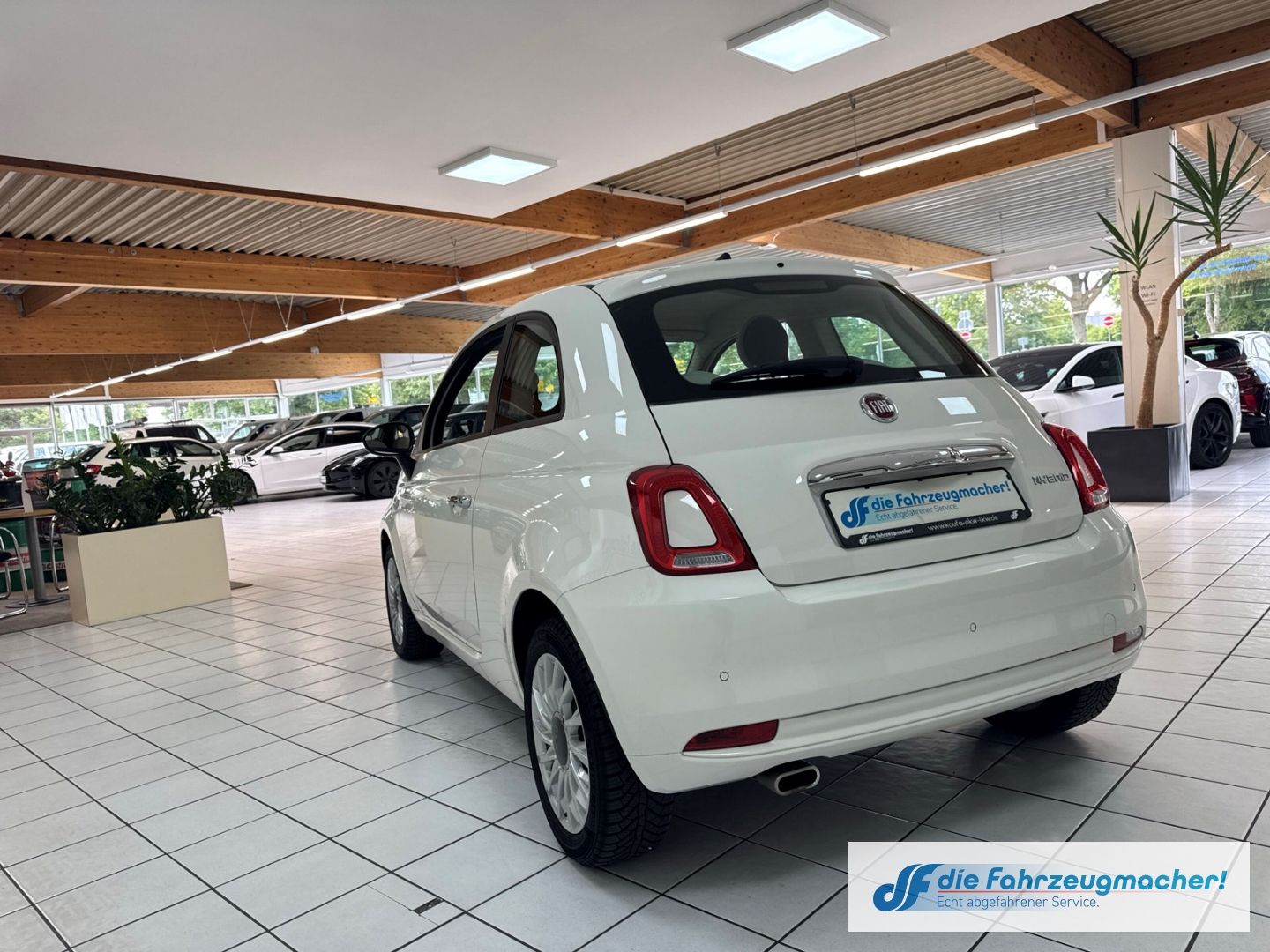 Fahrzeugabbildung Fiat 500 Lounge 1.0 Mild Hybrid EU6d Apple CarPlay An