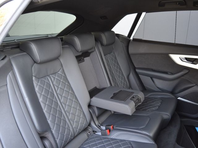 Q8 50 TDI S-line OPTIK-SCHWARZ/23-ZOLL/RAUTE-LED