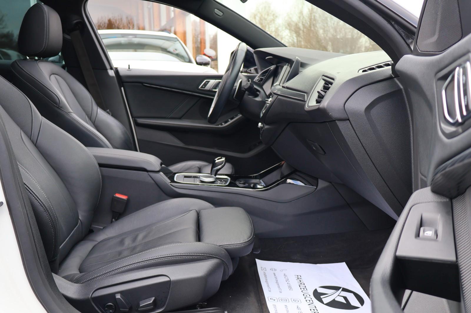 BMW M235i xDrive Gran Coupé/LED/RFK/HIFI/CARPLAY