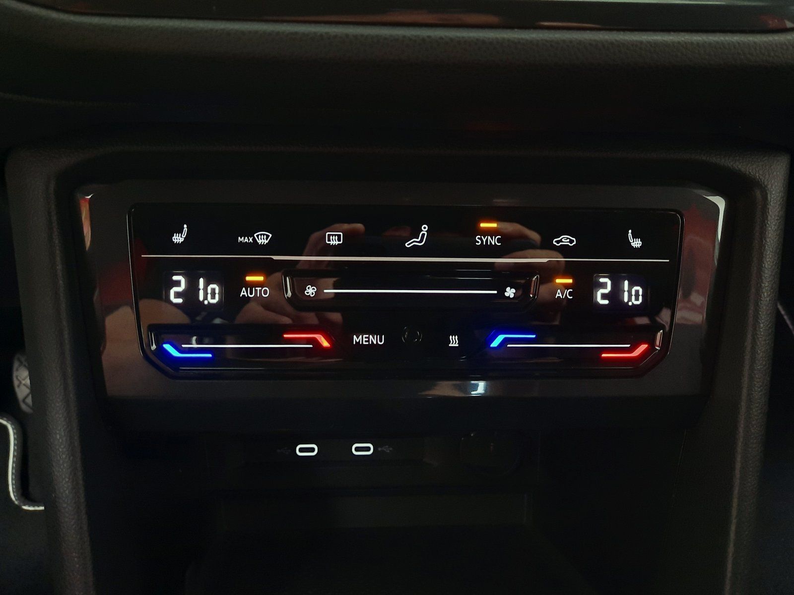 Fahrzeugabbildung Volkswagen Tiguan Allspace Life TDI *Standhzg*Navi*Cam*LED*