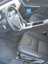 Volvo V60 T3 Geartronic Momentum Momentum - Volvo V60 Momentum mit Benzin-Antrieb