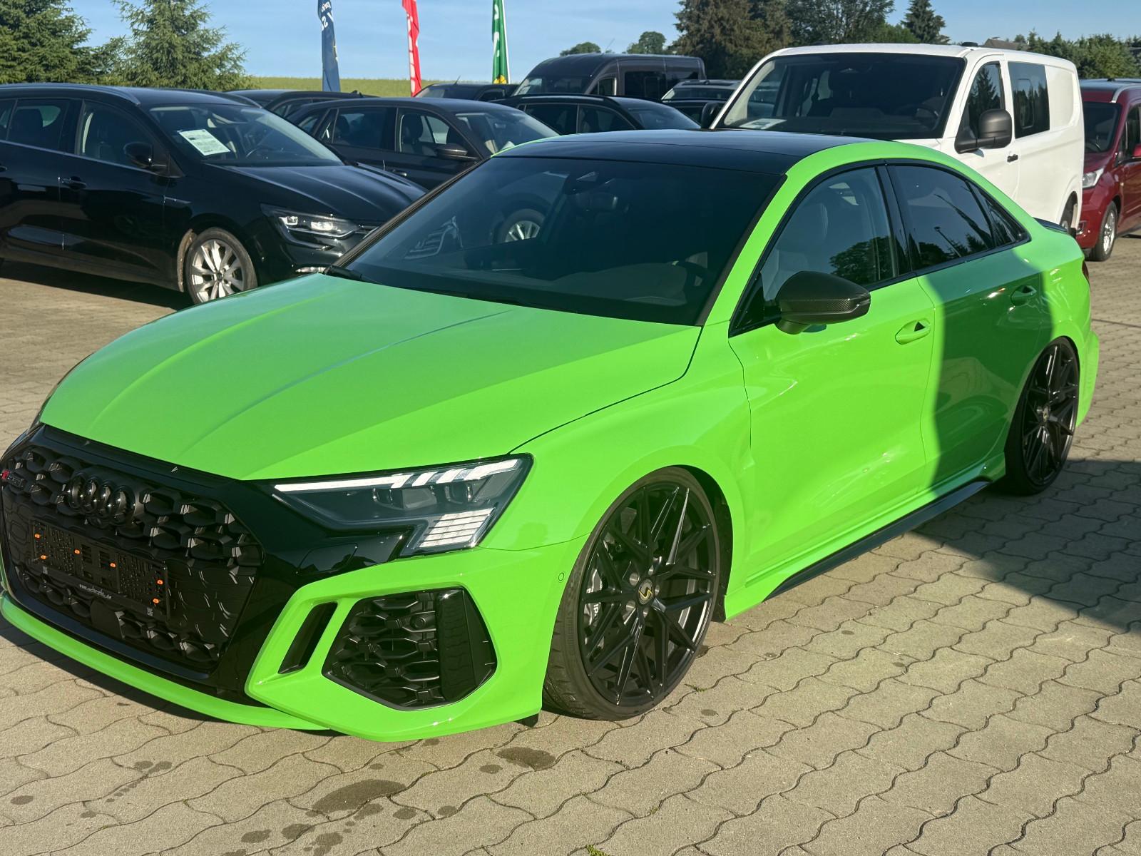 Audi RS3 Lim.  quattro Keramik Carbon Pano B&O APR