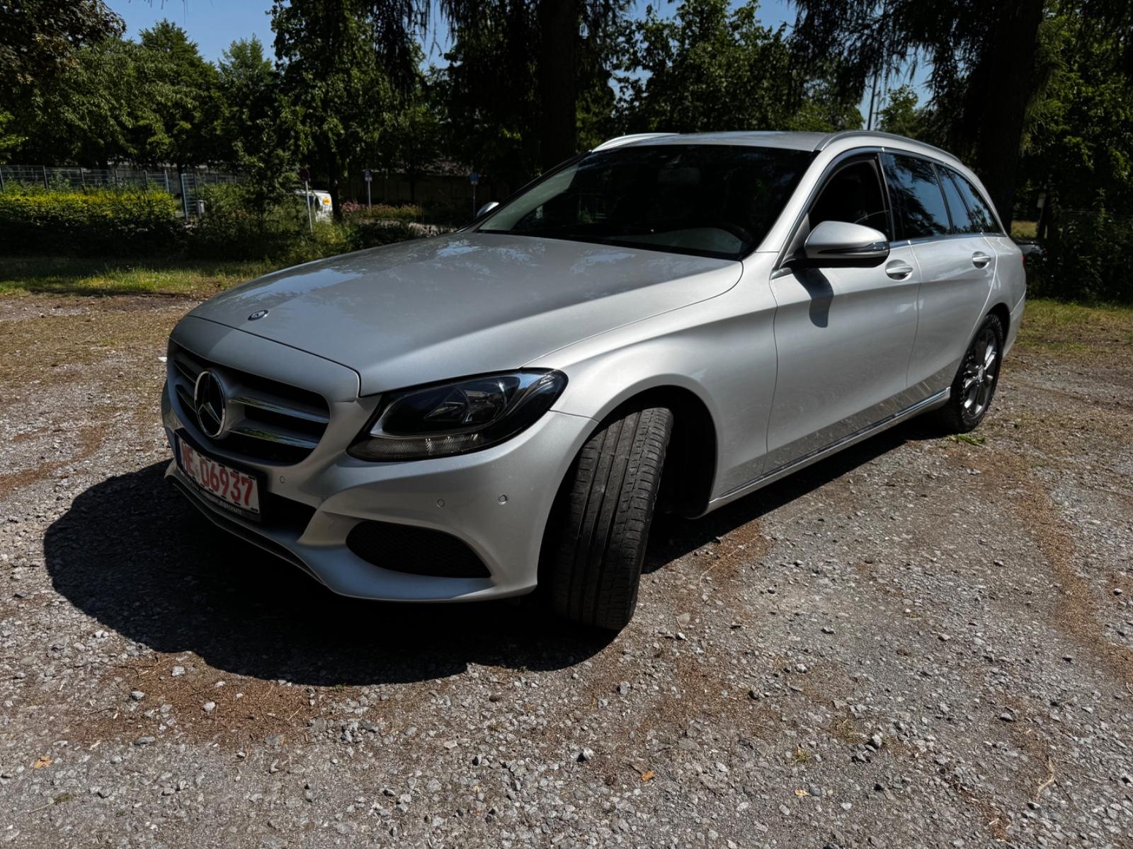 Mercedes-Benz C 180 CGI T Avantgarde AHK & erst 77922 km!