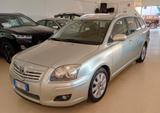 Toyota Avensis 2.0 D-4D 16V Station Wagon - Toyota Avensis aus 2008: Kombi