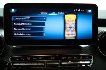 Mercedes-Benz V 300 Edition lang AMG Line Pano AHK Airmatic