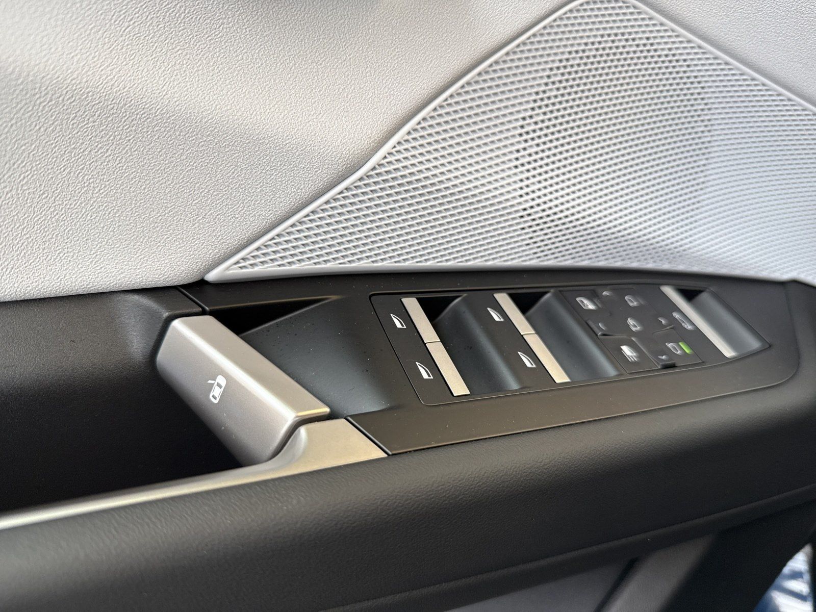 BMW iX3 - Bild 23