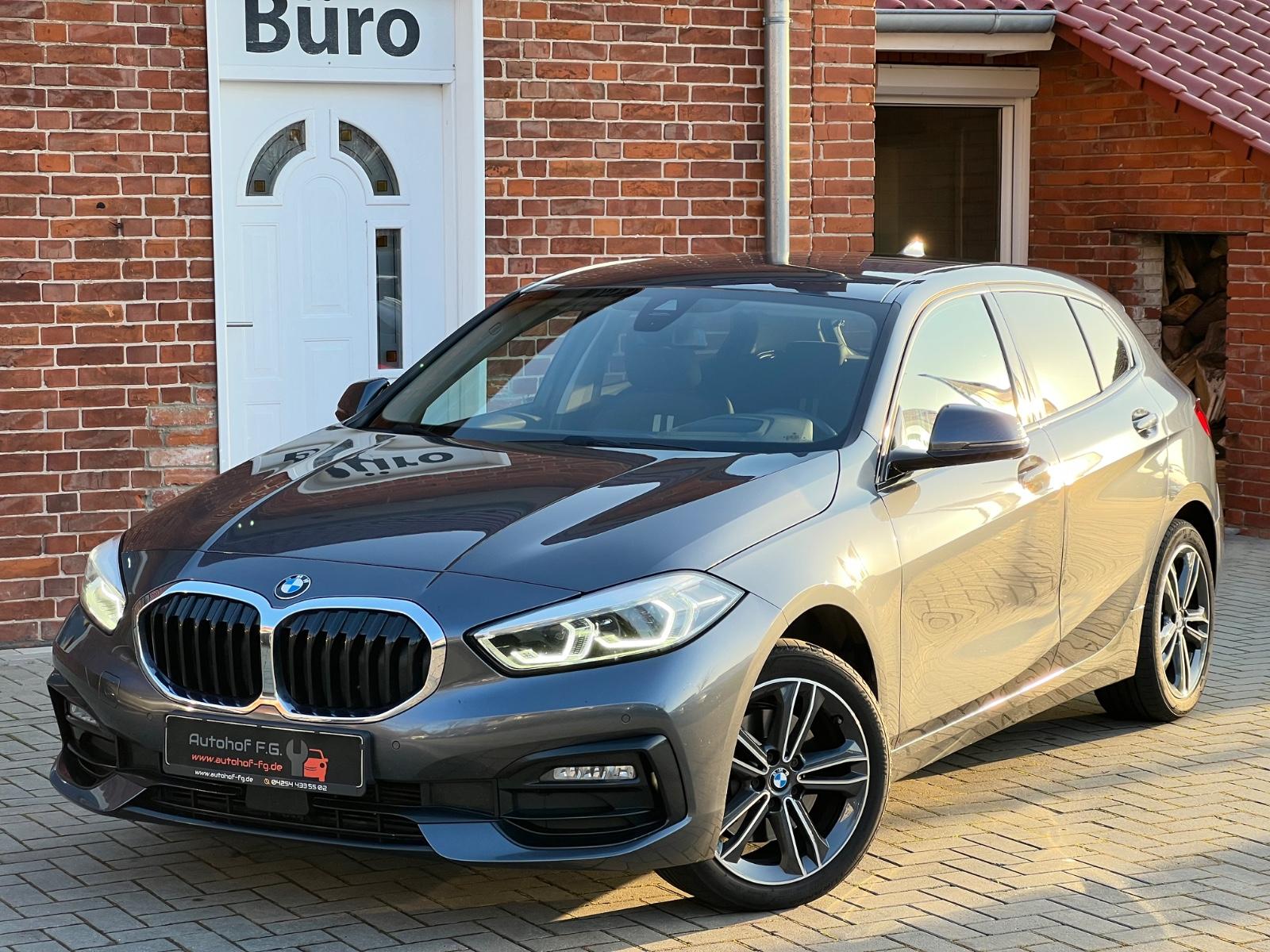 BMW 118i Limousine Sport Line*CARPLAY/HEADUP/SHZ/PDC